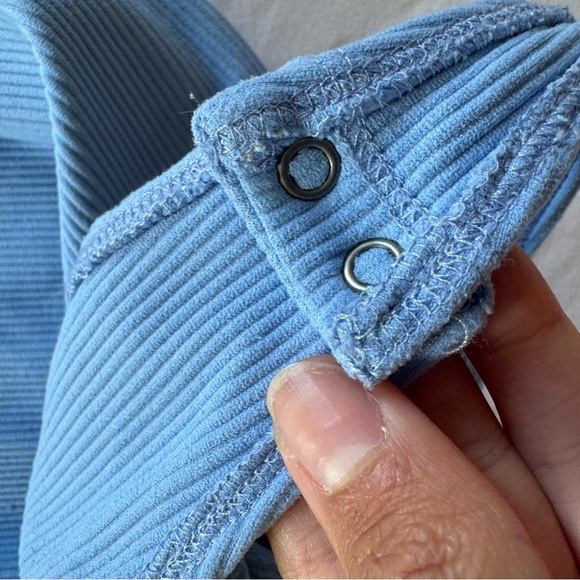 Abercrombie & Fitch Light Blue Ribbed Bodysuit size L - Picture 5 of 6